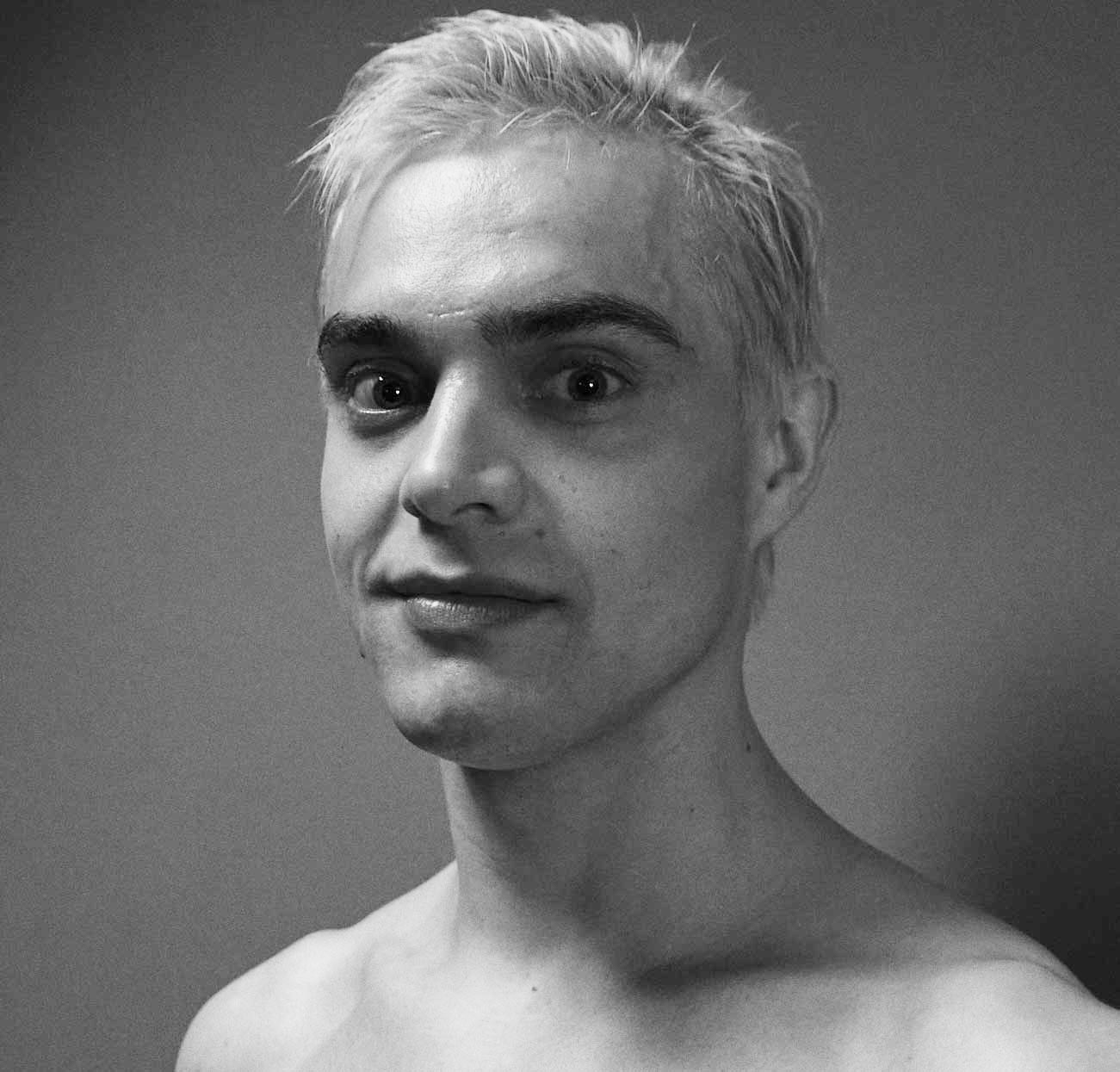 xrisboy_performer_gay_bedtimestories_portrait